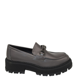 LOAFER