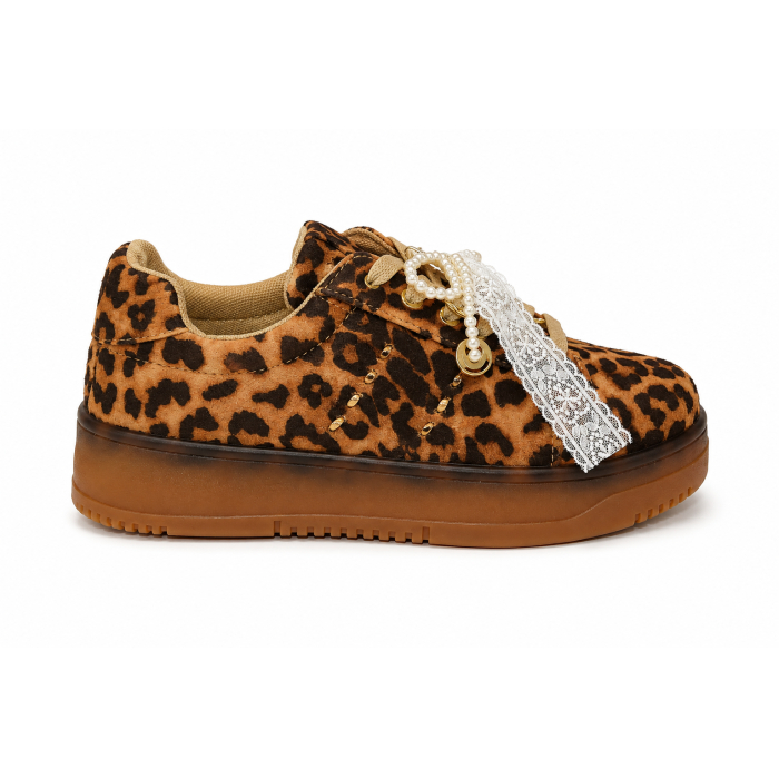 SNEAKER