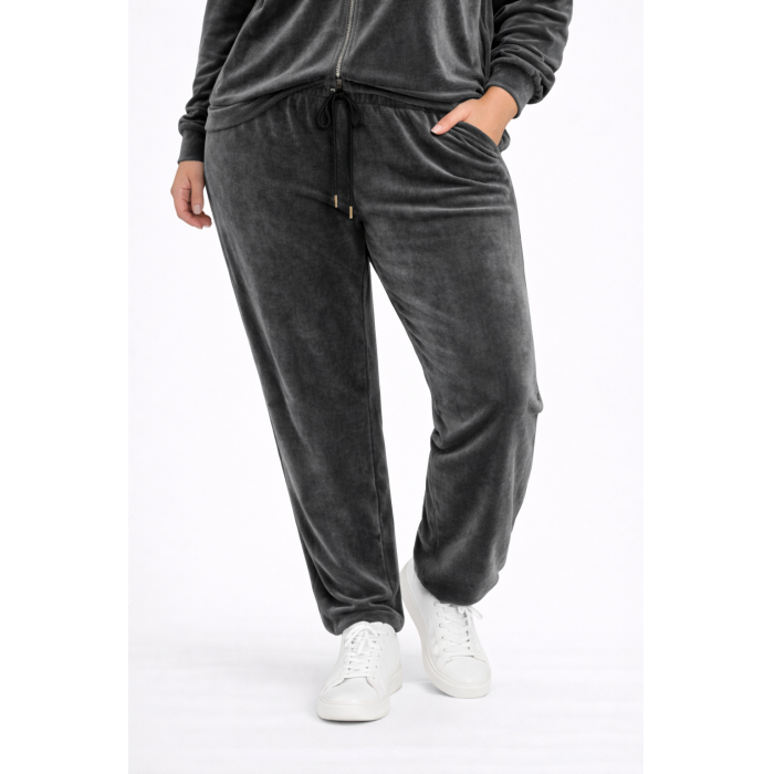 PLUS SIZE ΦΟΡΜΑ ΒΕΛΟΥΤΕ