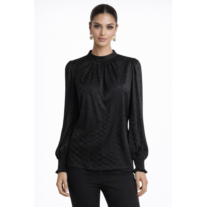 ΜΠΛΟΥΖΑ ΜΑΚΡΥΜΑΝΙΚΗ