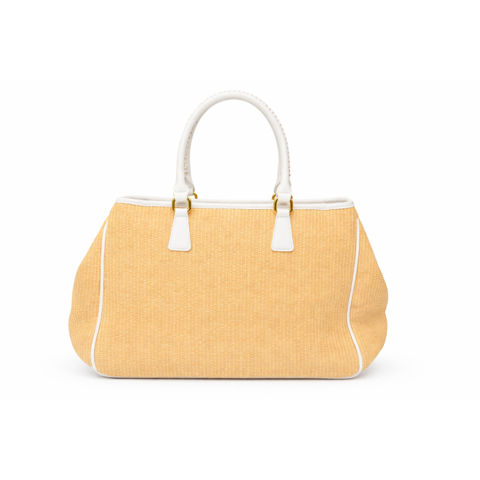 ΤΣΑΝΤΑ ΧΕΙΡΟΣ