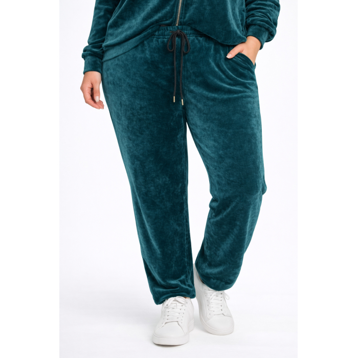 PLUS SIZE ΦΟΡΜΑ ΒΕΛΟΥΤΕ