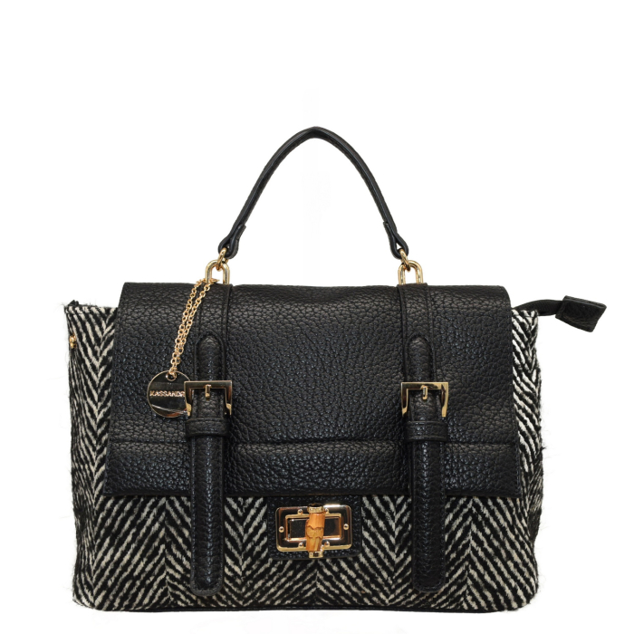 ΤΣΑΝΤΑ ΧΕΙΡΟΣ