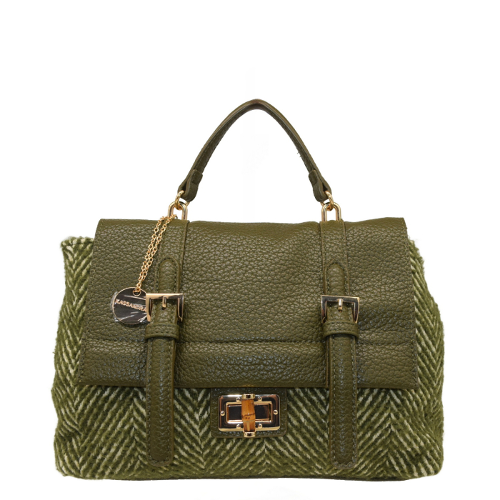 ΤΣΑΝΤΑ ΧΕΙΡΟΣ