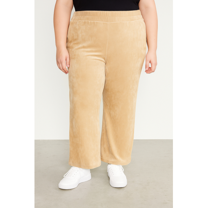 PLUS SIZE ΦΟΡΜΑ ΒΕΛΟΥΤΕ