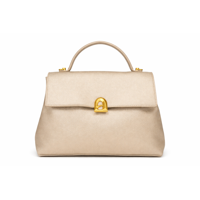 ΤΣΑΝΤΑ ΧΕΙΡΟΣ