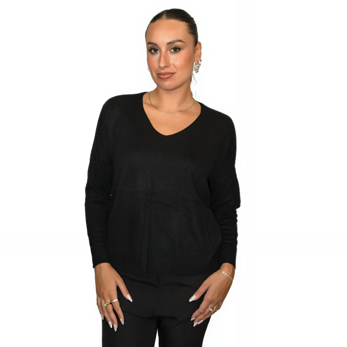 ΜΠΛΟΥΖΑ ΜΑΚΡΥΜΑΝΙΚΗ