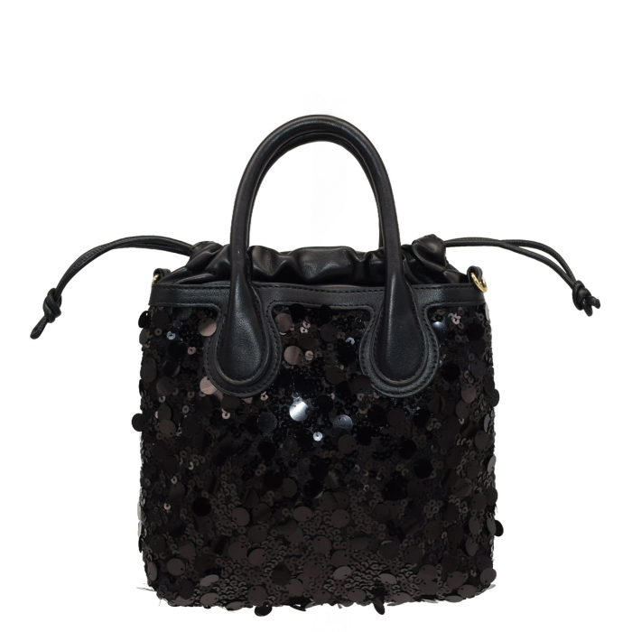 ΤΣΑΝΤΑ ΧΕΙΡΟΣ