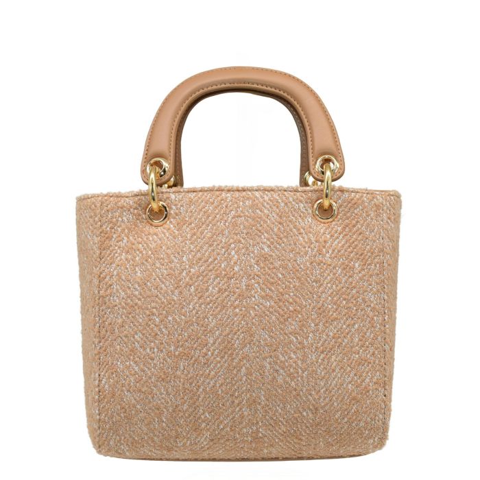 ΤΣΑΝΤΑ ΧΕΙΡΟΣ