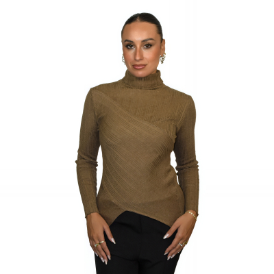 ΜΠΛΟΥΖΑ ΜΑΚΡΥΜΑΝΙΚΗ