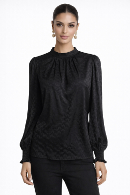 ΜΠΛΟΥΖΑ ΜΑΚΡΥΜΑΝΙΚΗ