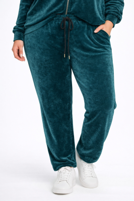 PLUS SIZE ΦΟΡΜΑ ΒΕΛΟΥΤΕ